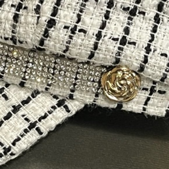 MARCUS ADLER White And Black Newsboy Style Cap With Rhinestone-Trimmed Rim NWT main image 4